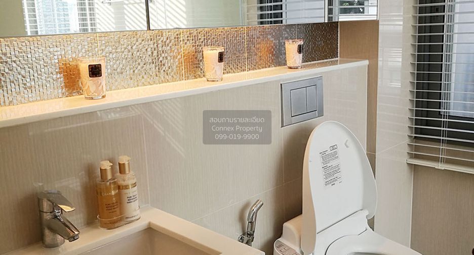 For rent 2 bedrooms condo in Watthana, Bangkok