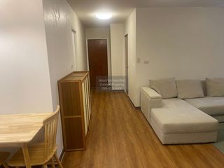 For rent 2 bedrooms condo in Yan Nawa, Bangkok