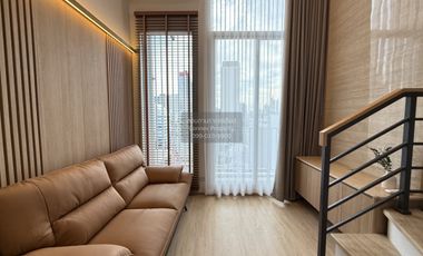 Condo en alquiler de 1 habitaciones en Bang Rak, Bangkok