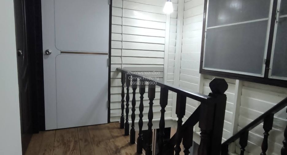 For rent 3 bedrooms house in Bang Na, Bangkok