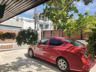 For rent 3 bedrooms house in Bang Na, Bangkok