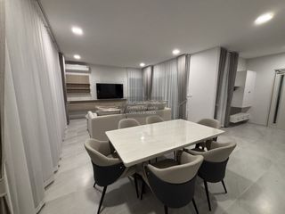 Casa en alquiler de 3 habitaciones en Bang Phli, Samut Prakan