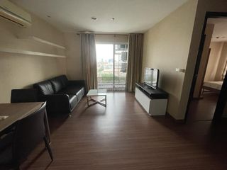 For rent 2 bedrooms condo in Din Daeng, Bangkok