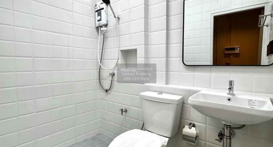 Reihenhaus zur Miete mit 2 Zimmer in Bangkok Noi, Bangkok
