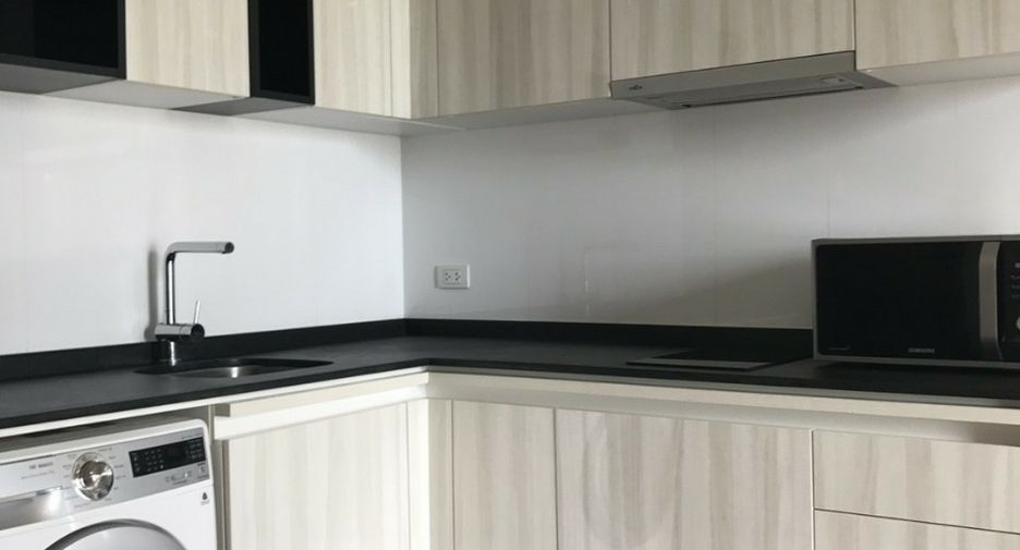 Аренда и продажа 1 кровать кондо в Щаттхана, Бангкок