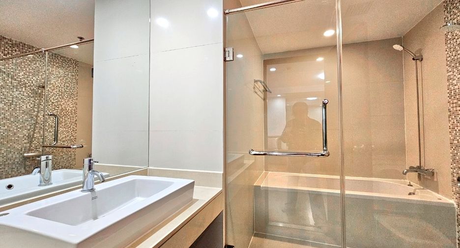 À louer 1 chambre condo à Pathum Wan, Bangkok
