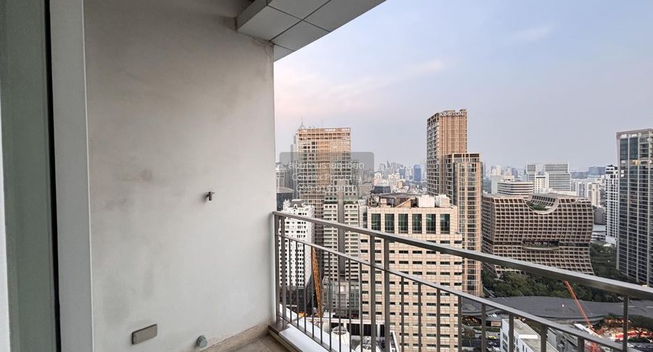 For rent 1 bed condo in Pathum Wan, Bangkok