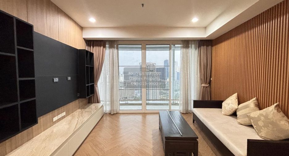For rent 1 bed condo in Pathum Wan, Bangkok