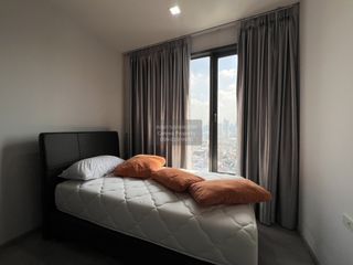 For rent 2 bedrooms condo in Khlong San, Bangkok