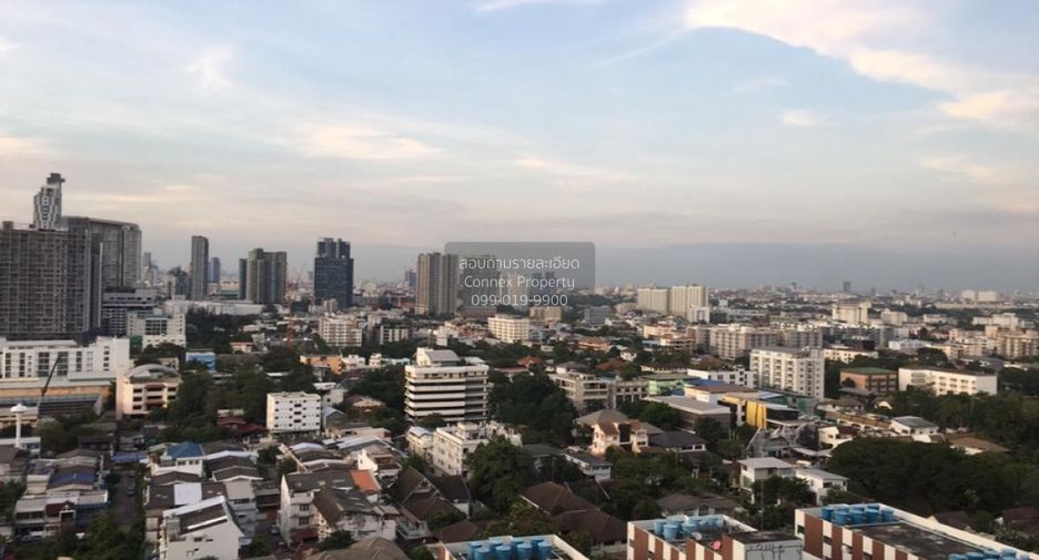 For rent 1 bed condo in Phra Khanong, Bangkok