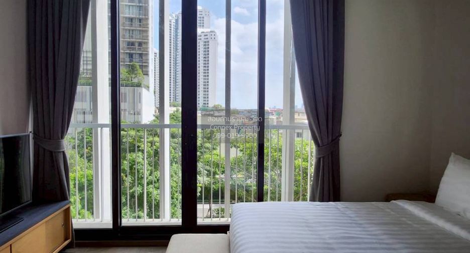 For rent 2 bedrooms condo in Khlong Toei, Bangkok