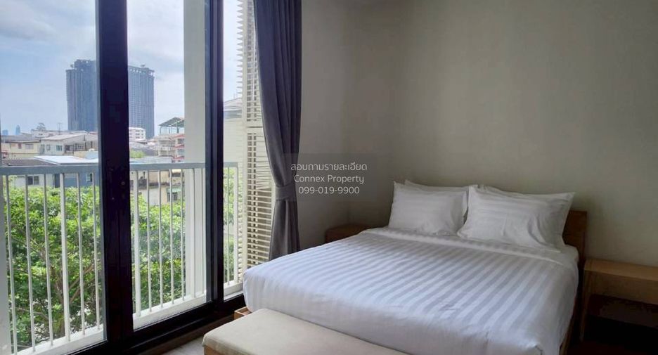 For rent 2 bedrooms condo in Khlong Toei, Bangkok