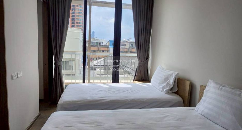 For rent 2 bedrooms condo in Khlong Toei, Bangkok