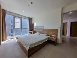 For rent 2 bedrooms condo in Phra Khanong, Bangkok