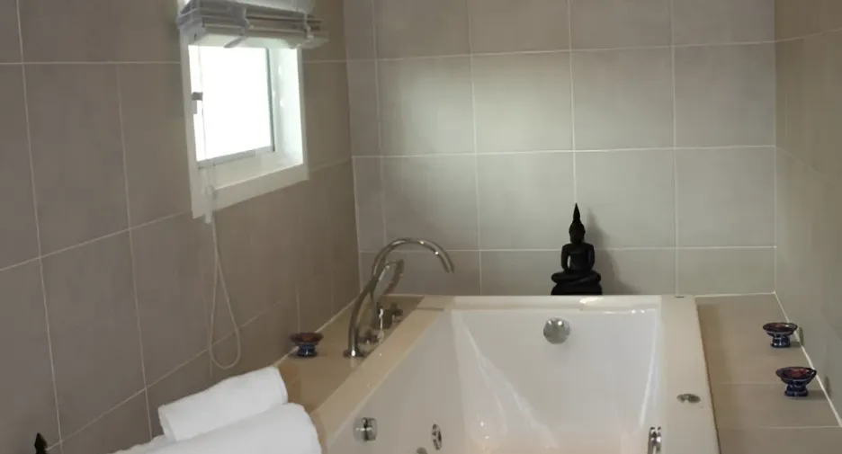For rent 3 ベッドルーム villa in Kathu, Phuket