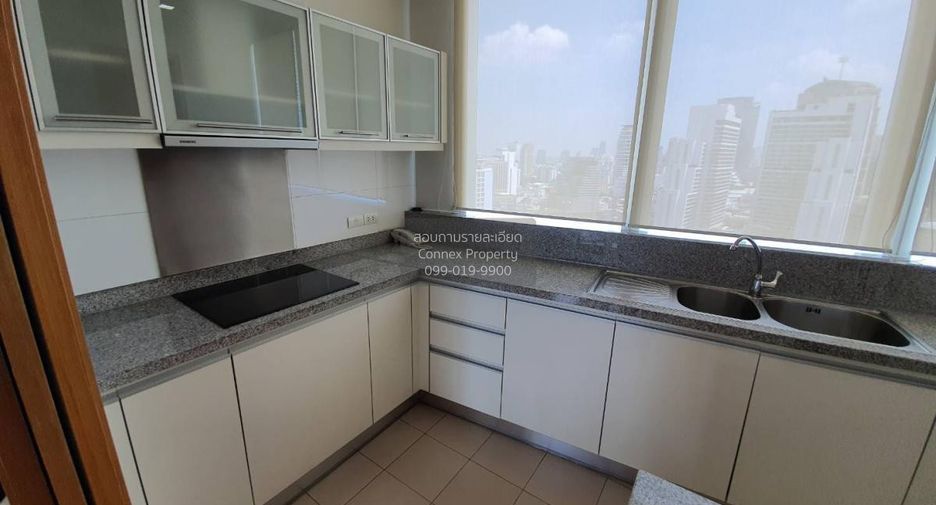 Condo en alquiler de 2 habitaciones en Khlong Toei, Bangkok