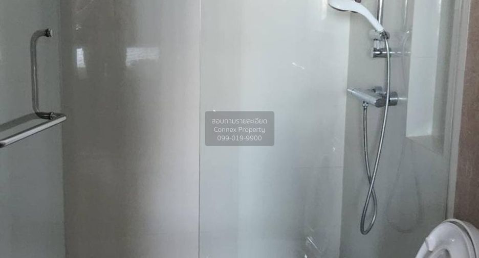 Condo en alquiler de 3 habitaciones en Khlong Toei, Bangkok