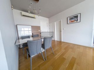 For rent 2 bedrooms condo in Khlong San, Bangkok