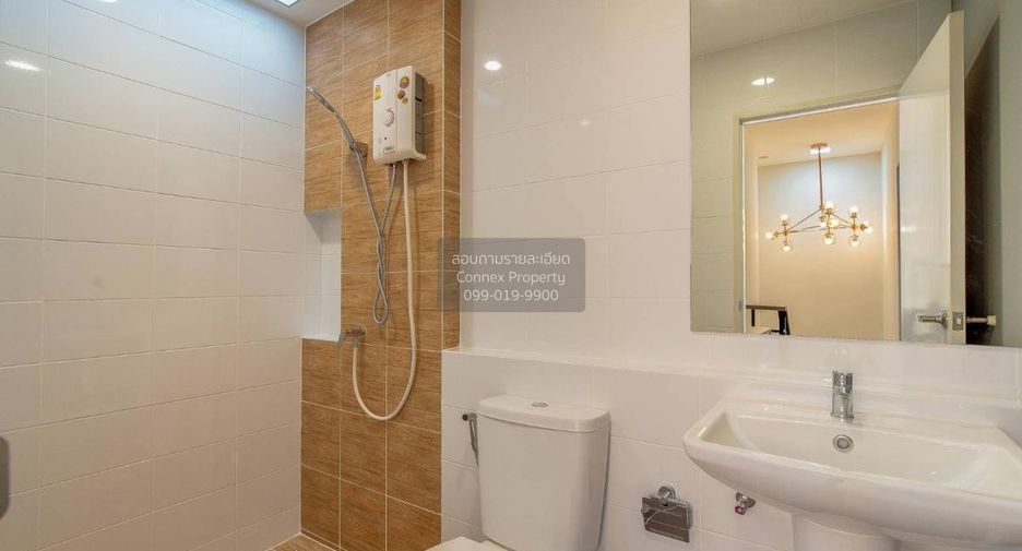 For rent 3 bedrooms townhouse in Bang Phli, Samut Prakan