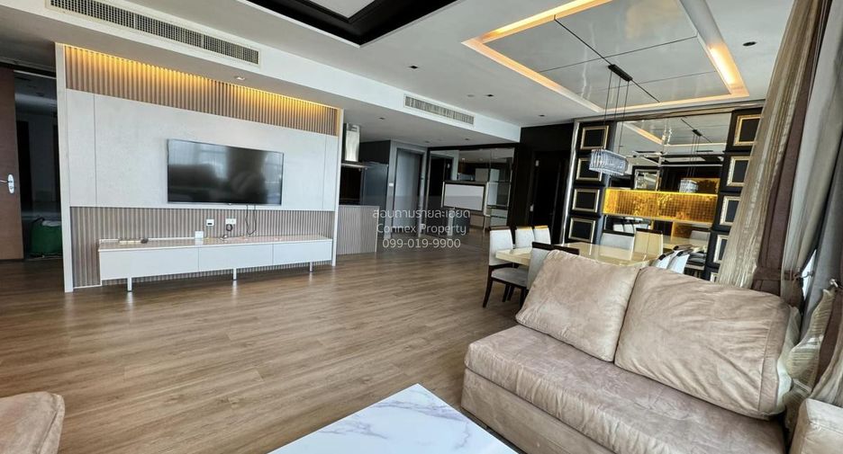 For rent 3 bedrooms condo in Khlong Toei, Bangkok