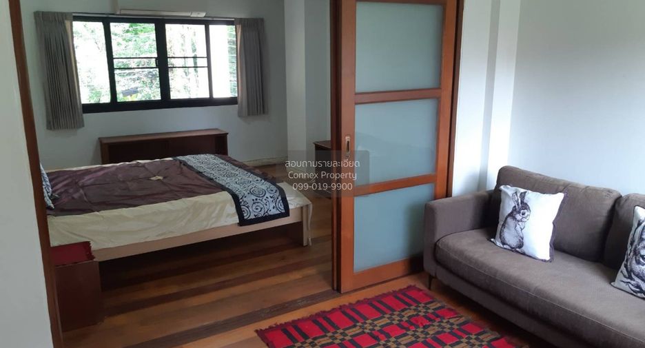Casa en alquiler de 3 habitaciones en Chatuchak, Bangkok