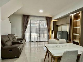 For rent 3 bedrooms townhouse in Bang Phli, Samut Prakan