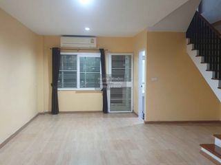 For rent 3 bedrooms townhouse in Pak Kret, Nonthaburi