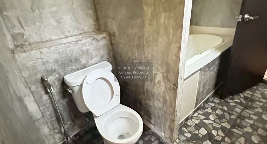 Аренда 4 спальни дом в Банг Кхун Тхиан, Бангкок