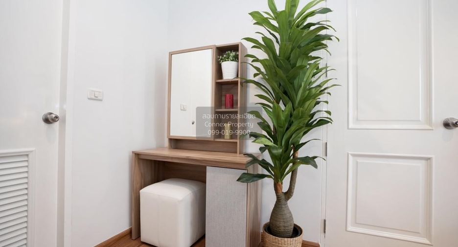 For rent 2 bedrooms condo in Ratchathewi, Bangkok
