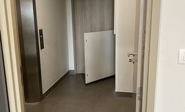 Wohnung zur Miete mit 2 Zimmer in Pathum Wan, Bangkok