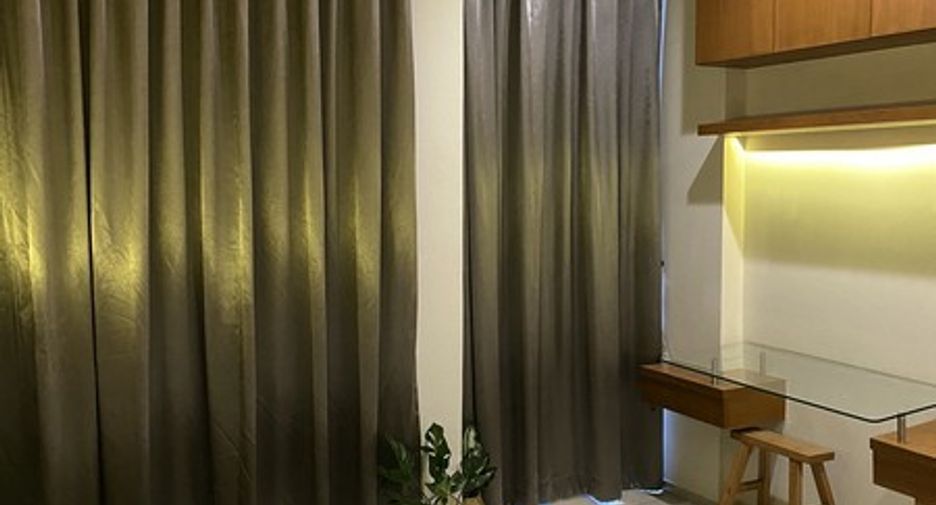 Wohnung zur Miete mit 2 Zimmer in Pathum Wan, Bangkok