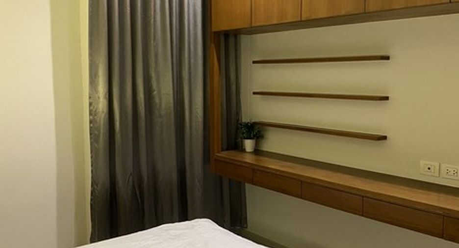 Wohnung zur Miete mit 2 Zimmer in Pathum Wan, Bangkok