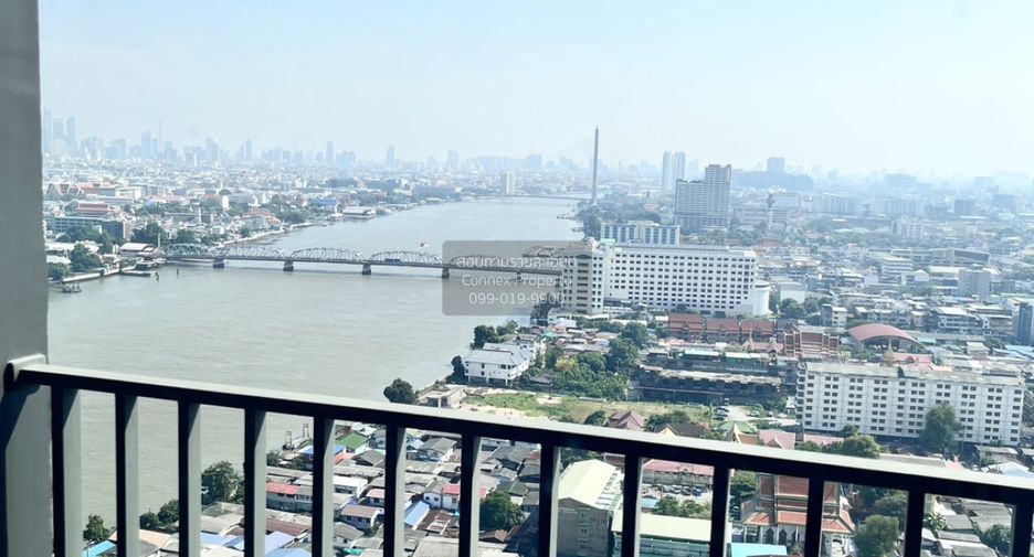 For rent 2 bedrooms condo in Bang Phlat, Bangkok