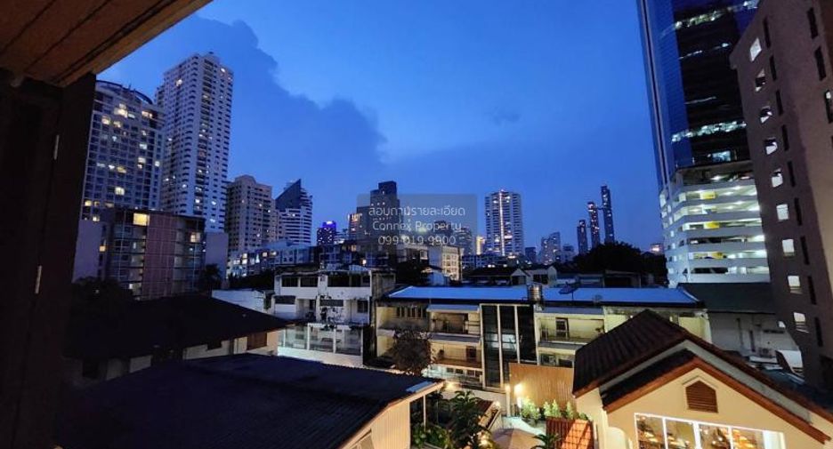 For rent 2 bedrooms condo in Watthana, Bangkok