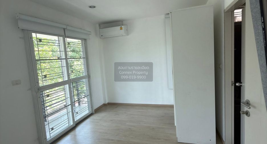 Haus zur Miete mit 3 Zimmer in Bang Phli, Samut Prakan