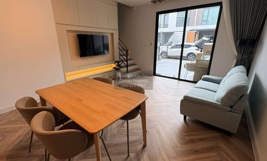 For rent 3 bedrooms townhouse in Bang Phli, Samut Prakan