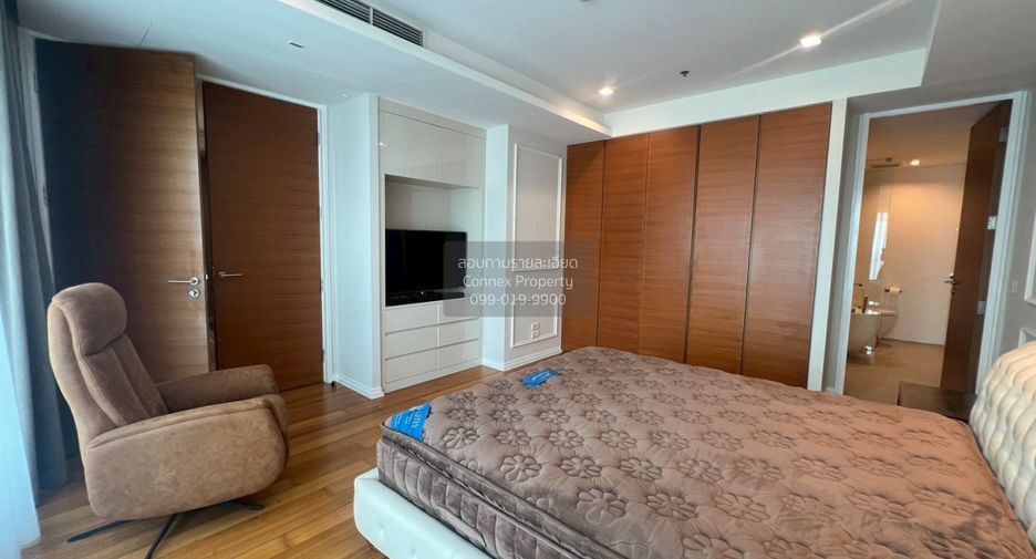 For rent 3 ベッドルーム condo in Sathon, Bangkok