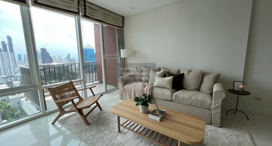 For rent 2 bedrooms condo in Khlong Toei, Bangkok