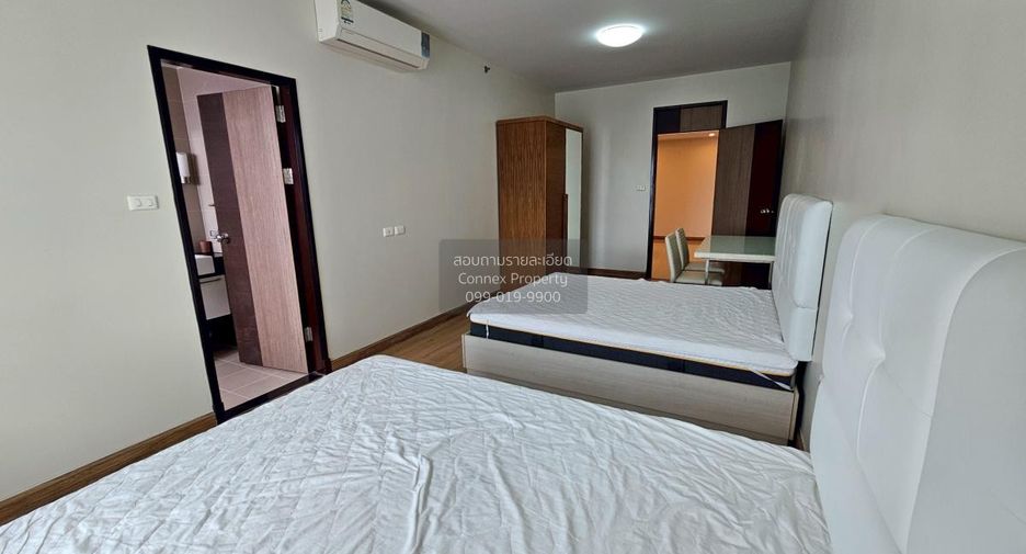 For rent 3 bedrooms condo in Bang Kho Laem, Bangkok