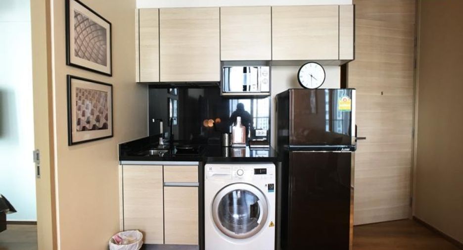 Condo en alquiler de 2 habitaciones en Khlong Toei, Bangkok