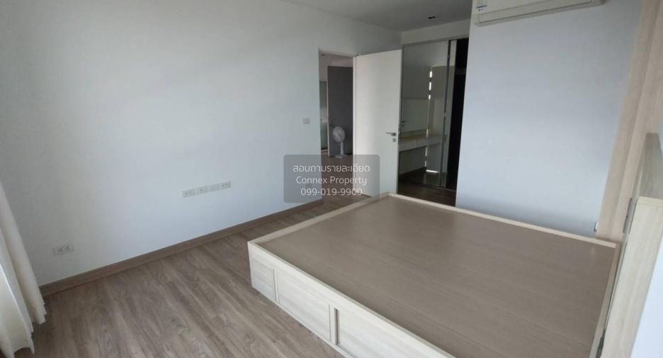 For rent 2 bedrooms condo in Thon Buri, Bangkok