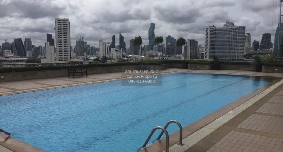 For rent 2 bedrooms condo in Khlong San, Bangkok