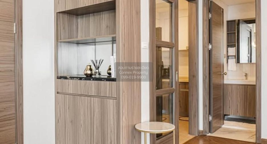 For rent 2 bedrooms condo in Huai Khwang, Bangkok