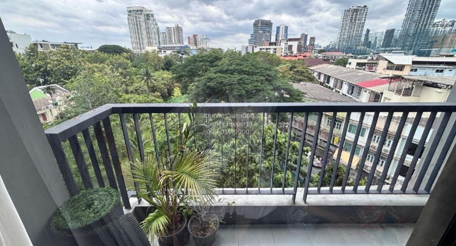 For rent 2 ベッドルーム condo in Khlong Toei, Bangkok