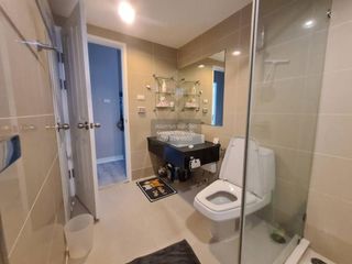 For rent 2 bedrooms condo in Huai Khwang, Bangkok