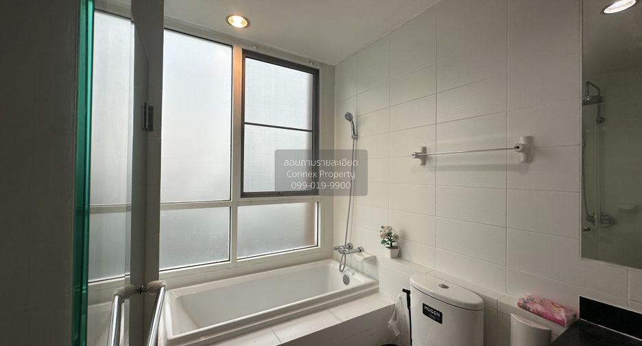 For rent 2 bedrooms condo in Phaya Thai, Bangkok