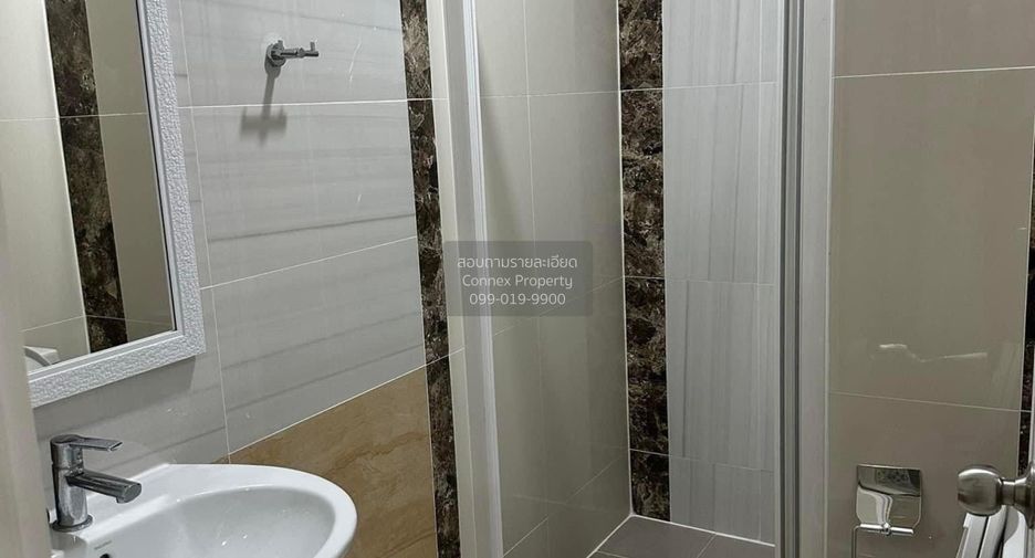 For rent 4 bedrooms townhouse in Thanyaburi, Pathum Thani