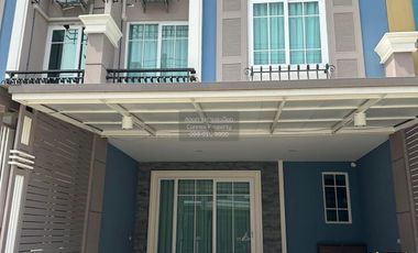 For rent 4 bedrooms townhouse in Thanyaburi, Pathum Thani