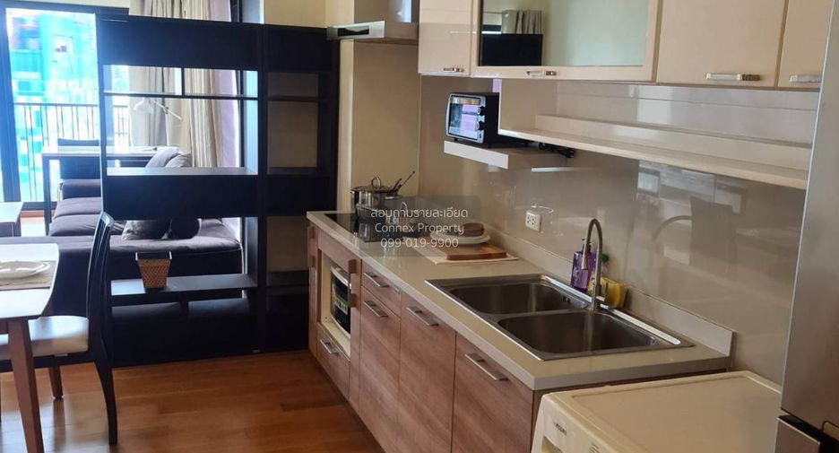 For rent 2 bedrooms condo in Khlong Toei, Bangkok