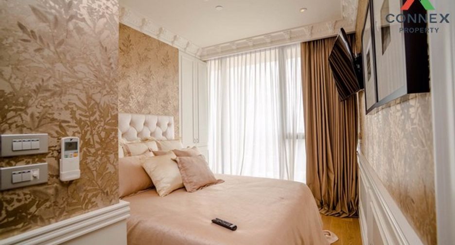 For rent 3 bedrooms condo in Khlong Toei, Bangkok